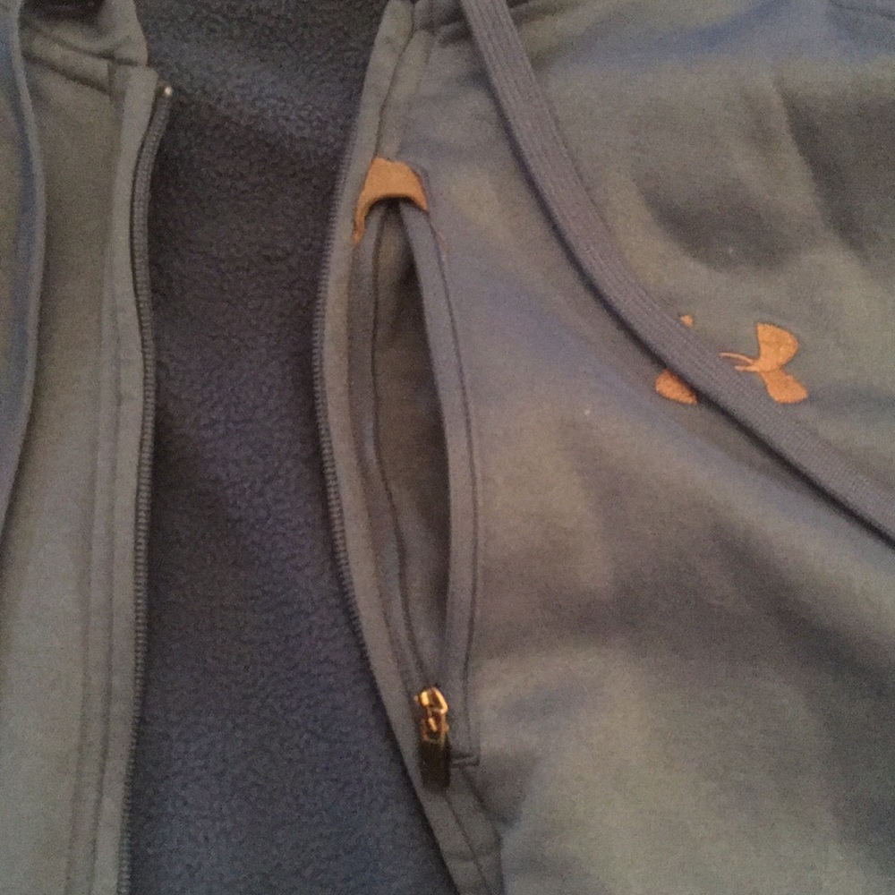 Under Armor front zipper sweatshirt - Picture 4 of 6